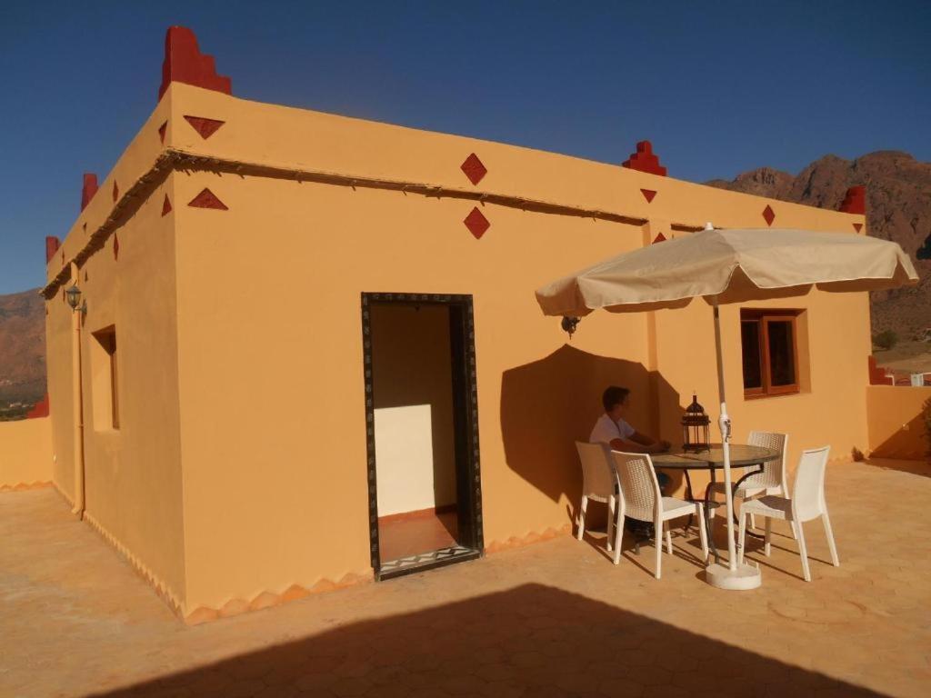 Click Excursions Tafraoute Taddart Exterior foto